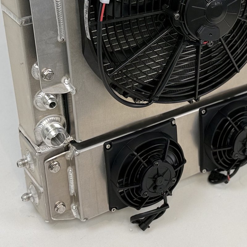 Radiator and oil cooling pack